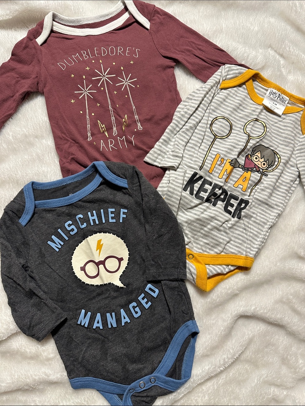 Set of 3 Harry Potter Themed Baby Onesies size 0-3m